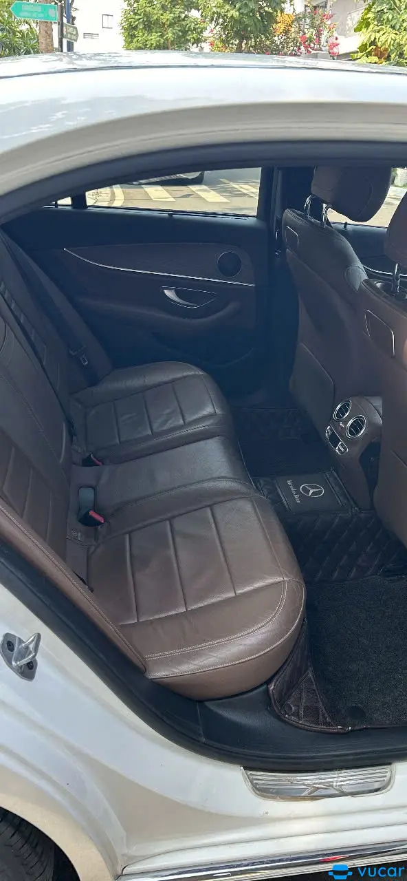 Mercedes E class 2019 E200  - Nội thất 3