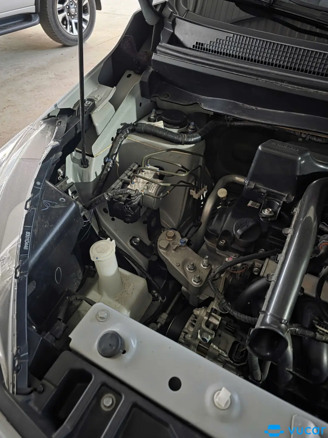Mitsubishi Attrage 1.2 MT 2024 - Khoang động cơ 1
