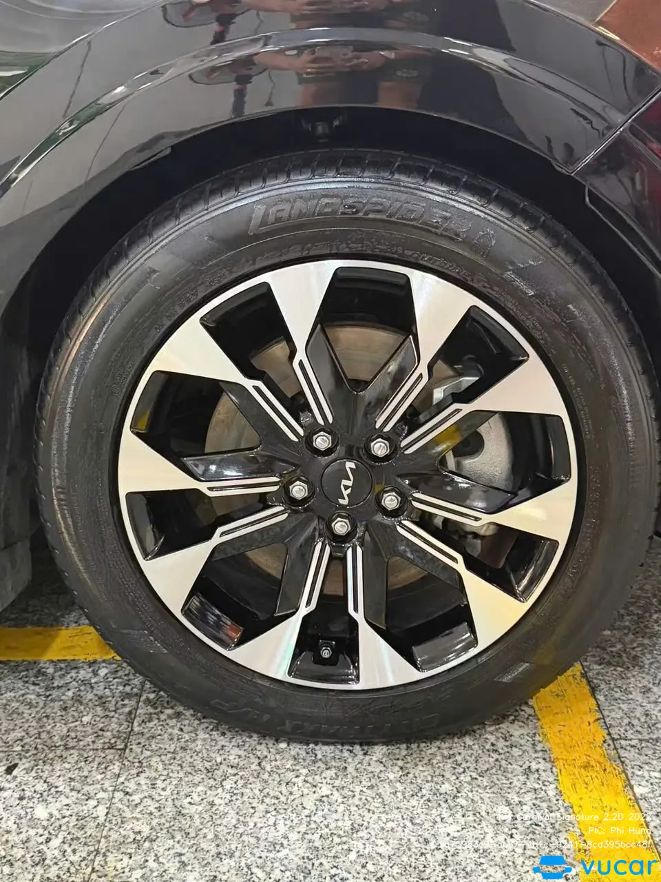 Kia Carnival Signature 2.2D 2022 - Ngoại thất 32