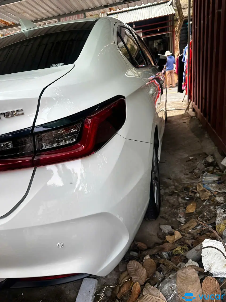 Honda city - Ngoại thất 6