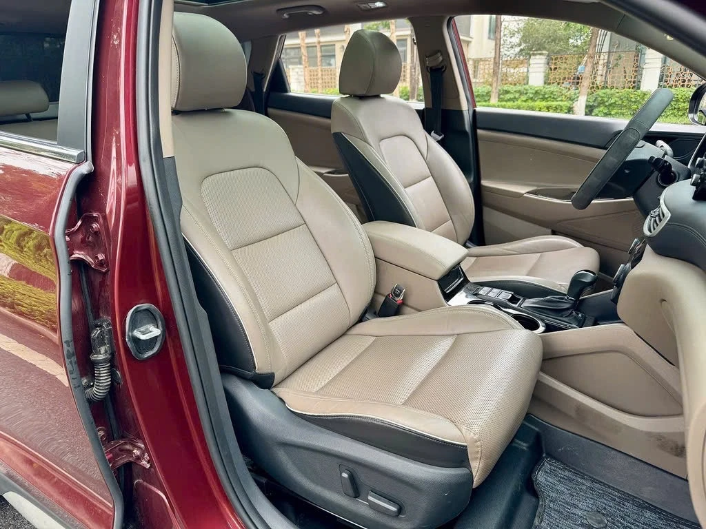 Hyundai Tucson 1.6 AT Turbo 2020 - Nội thất 4