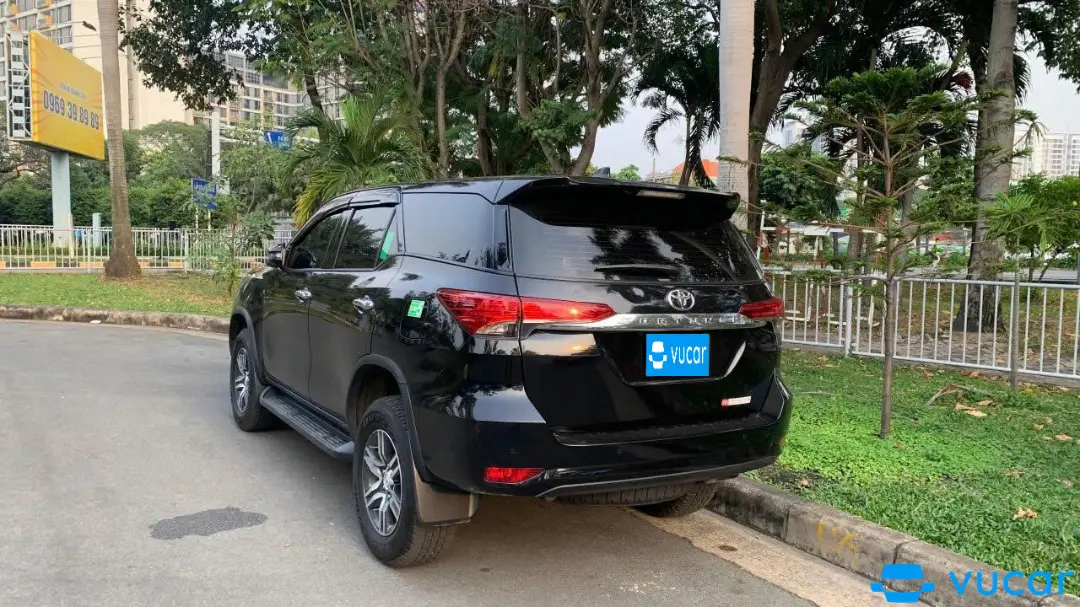 Toyota Fortuner 2.4 MT 2024 - Ngoại thất 5