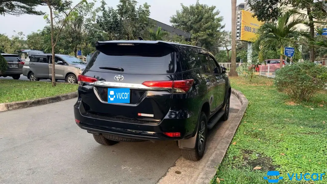 Toyota Fortuner 2.4 MT 2024 - Ngoại thất 6