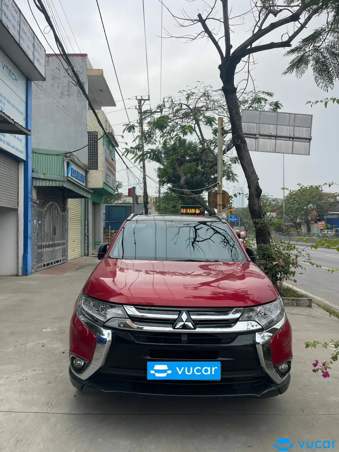 Ảnh xe Mitsubishi Outlander 2019 2.0 CVT Premium