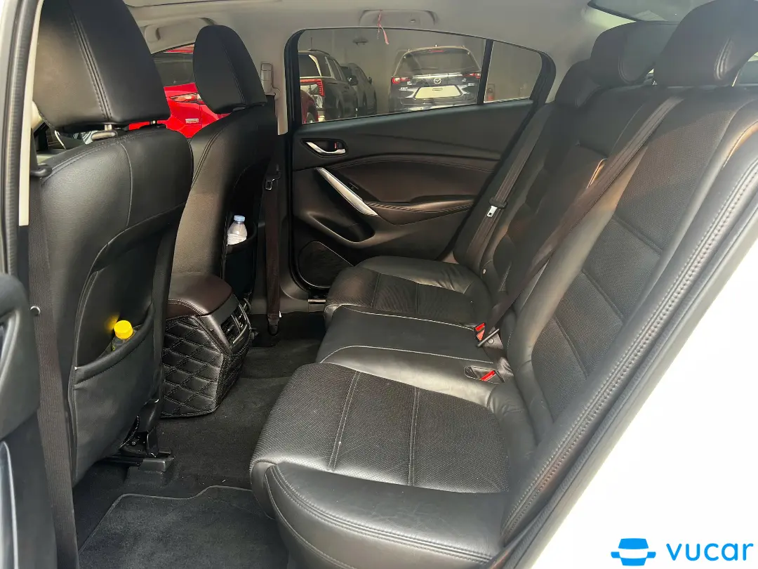 Mazda 6 2.0 premium 2021 - Nội thất 3