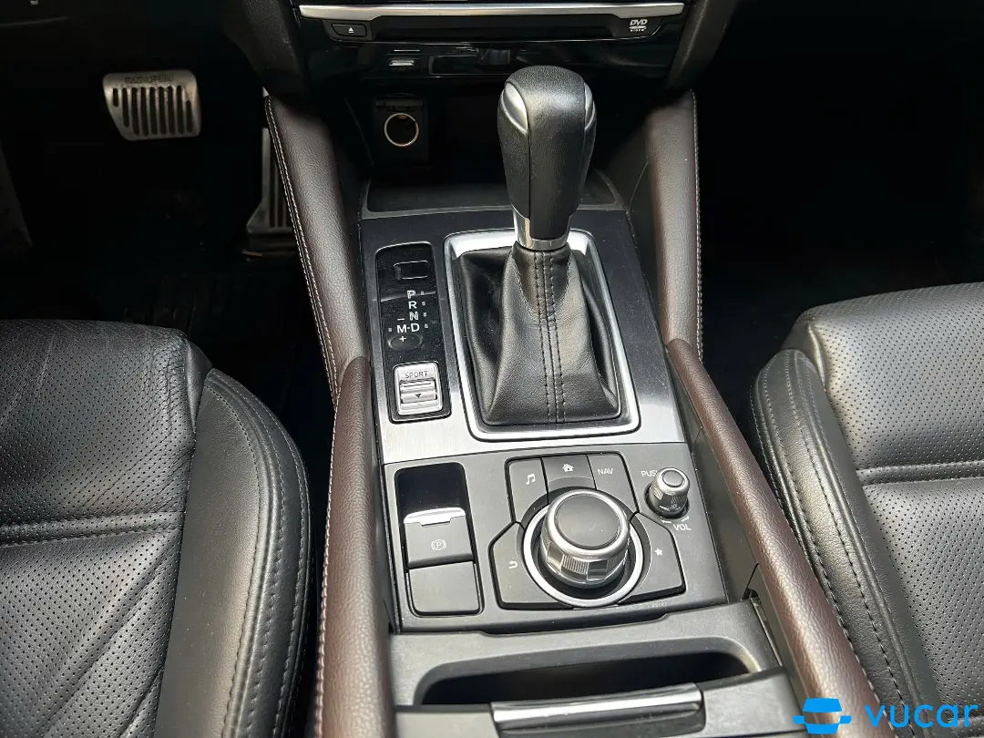 Mazda 6 2.0 premium 2021 - Nội thất 5
