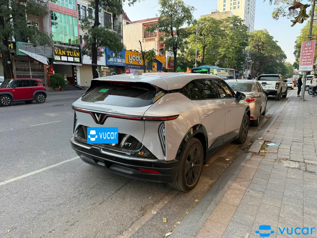 Vinfast Vf7 Eco 2025 - Ngoại thất 4