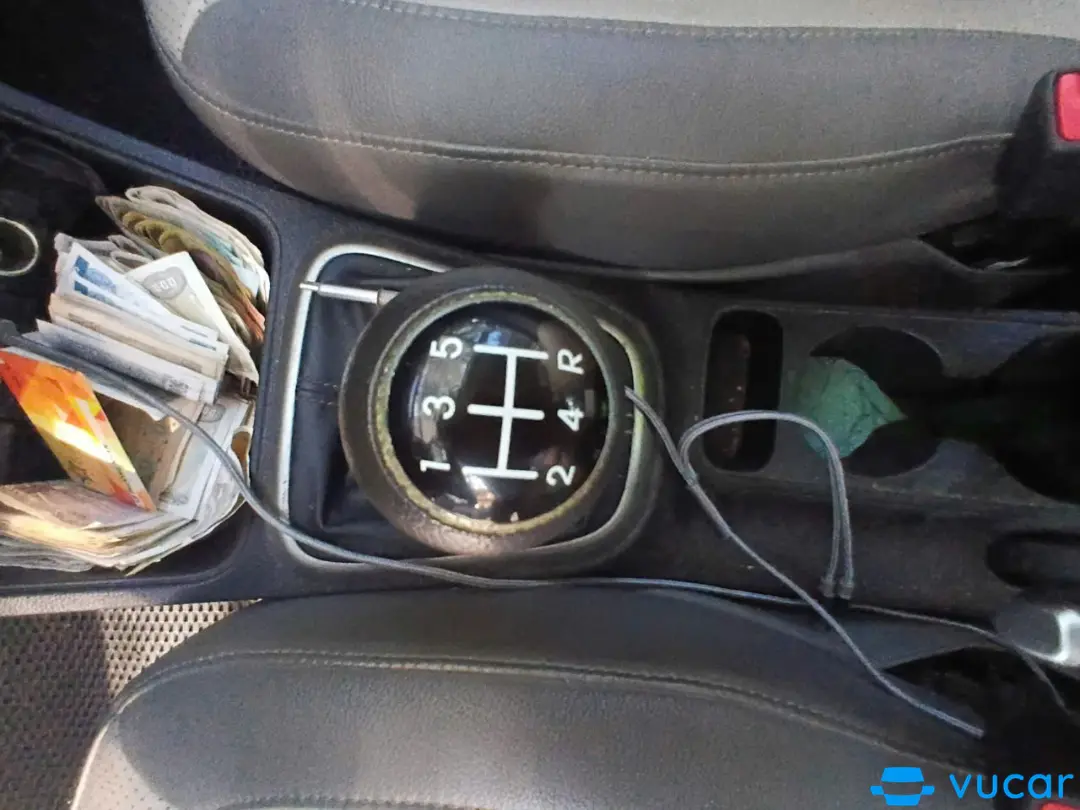 Kia Soluto 1.4 MT 2020 - Nội thất 1