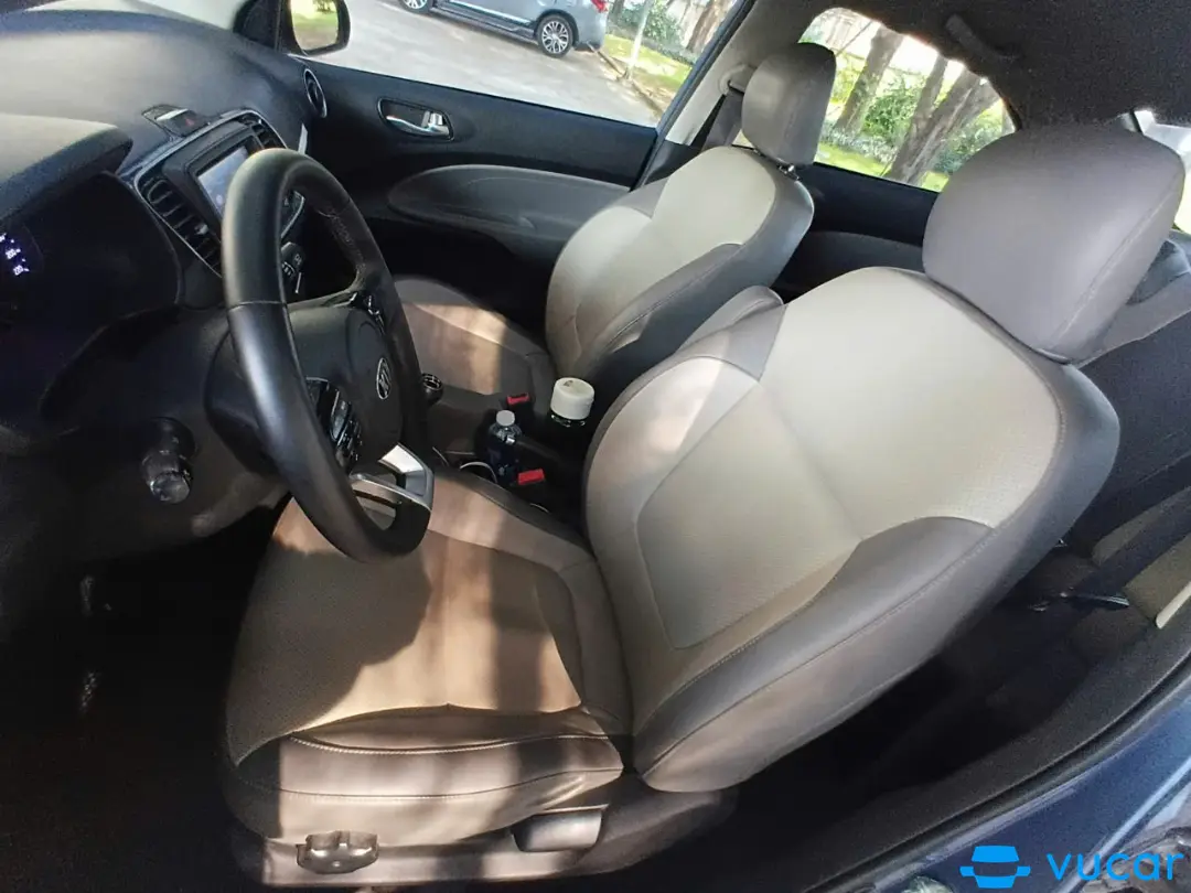 Kia Soluto 1.4 MT 2020 - Nội thất 3