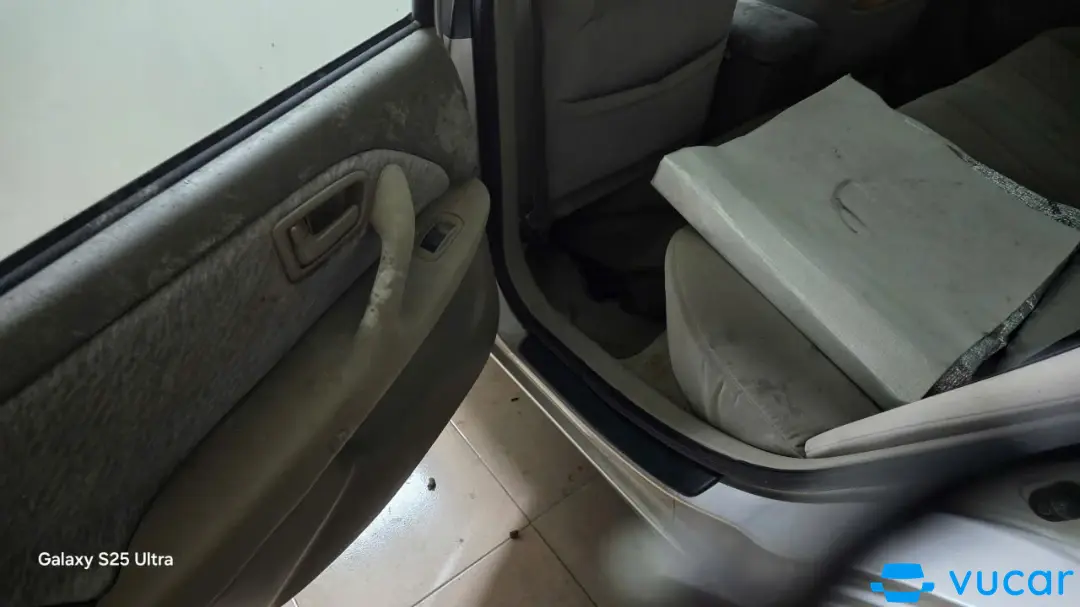 Toyota Camry XLi 2.2 2000 - Nội thất 3