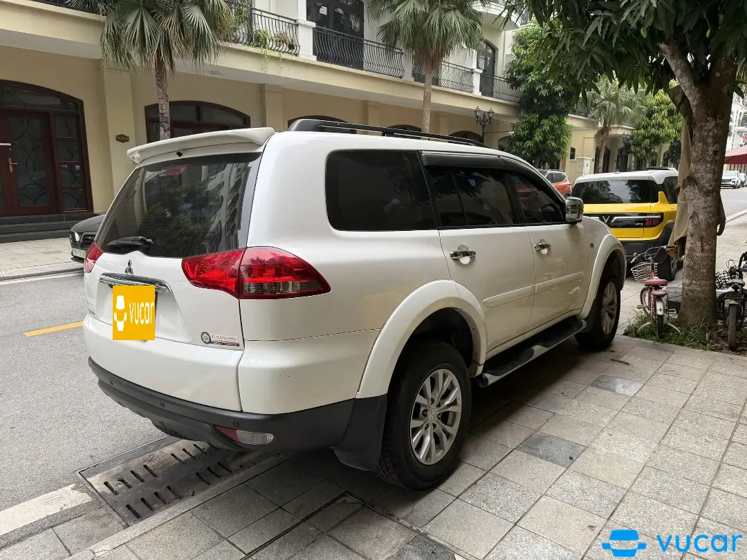 Ảnh xe Mitsubishi Pajero Sport 3.0 AT 2016 