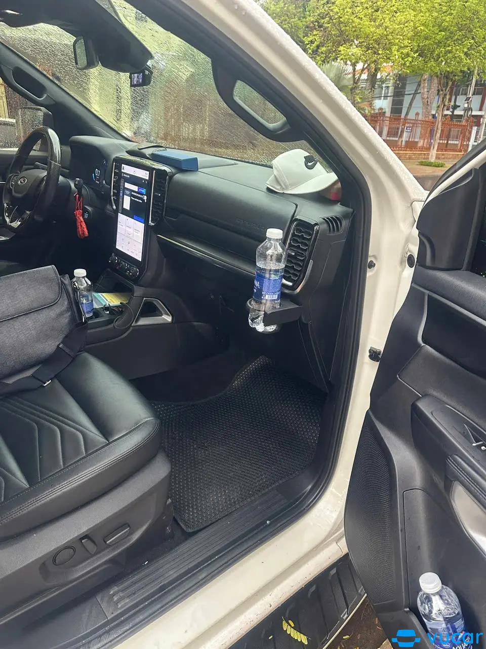 Ford Everest Titanium 2.0L 4x4 AT 2022 - Nội thất 3
