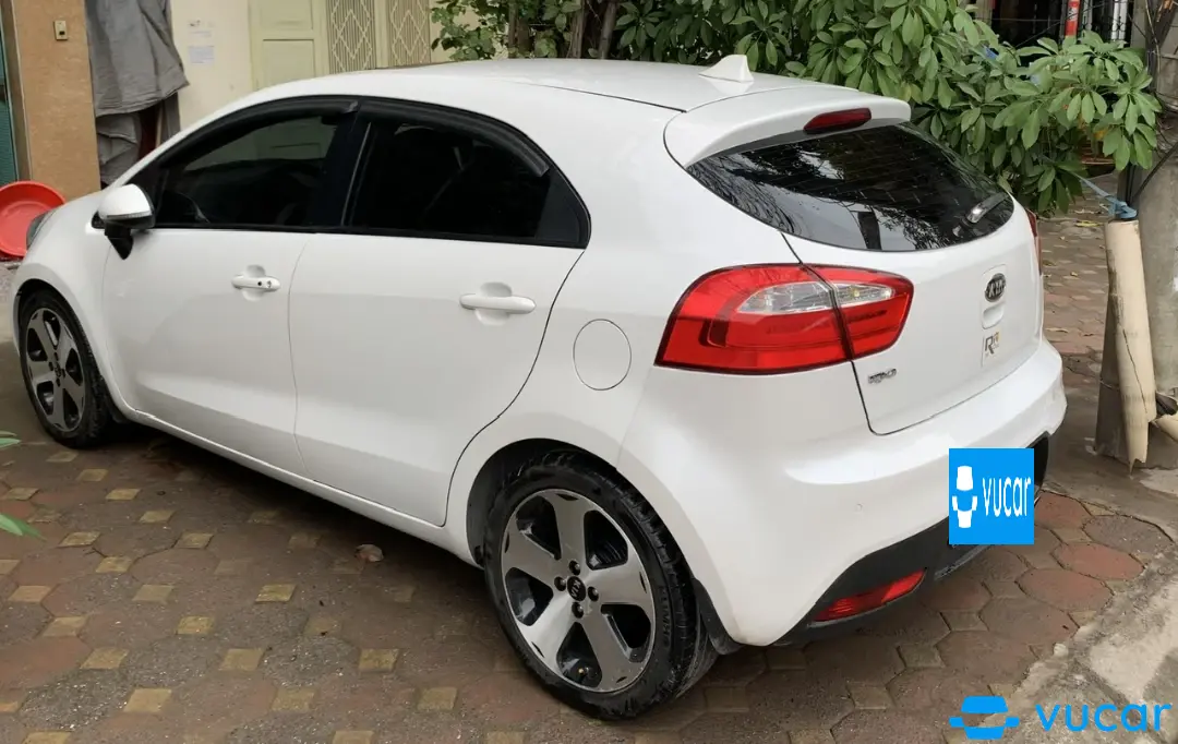 Kia Rio 1.4 AT 2011 - Ngoại thất 3