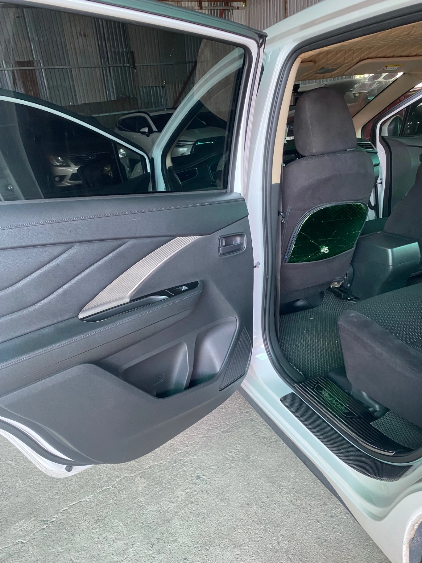 Mitsubishi Xpander 1.5 MT 2021 - Nội thất 3