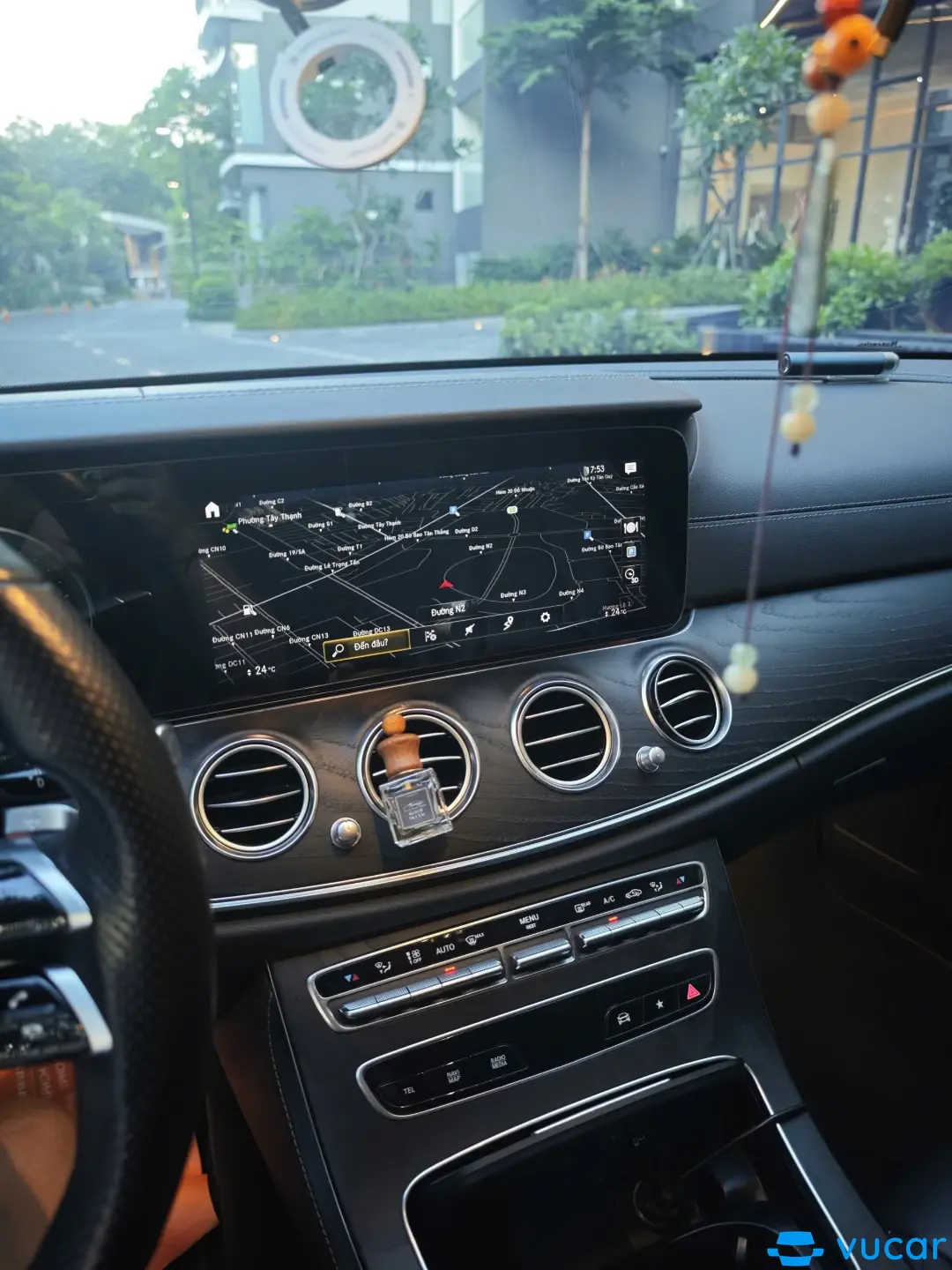 Mercedes E class E300 AMG 2024 - Nội thất 5