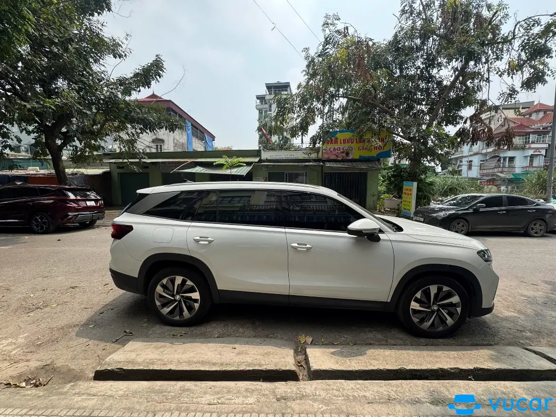 Ảnh xe Skoda Kodiaq Premium 2.0 AT 4WD 2025 - ảnh 3