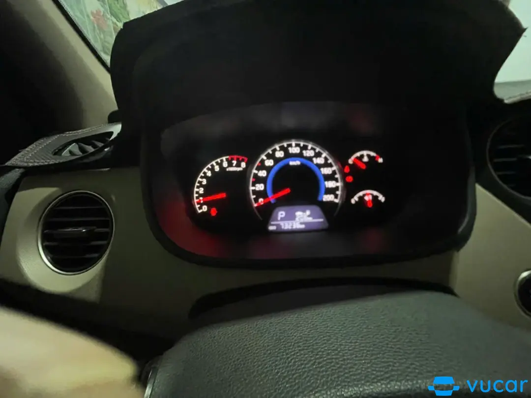 Hyundai I10 Grand 1.0 AT 2015 - Nội thất 1