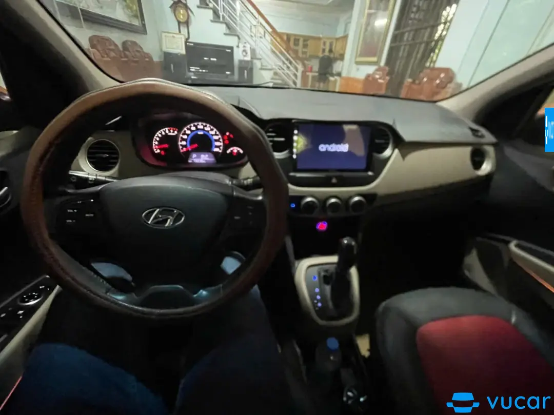Hyundai I10 Grand 1.0 AT 2015 - Nội thất 4