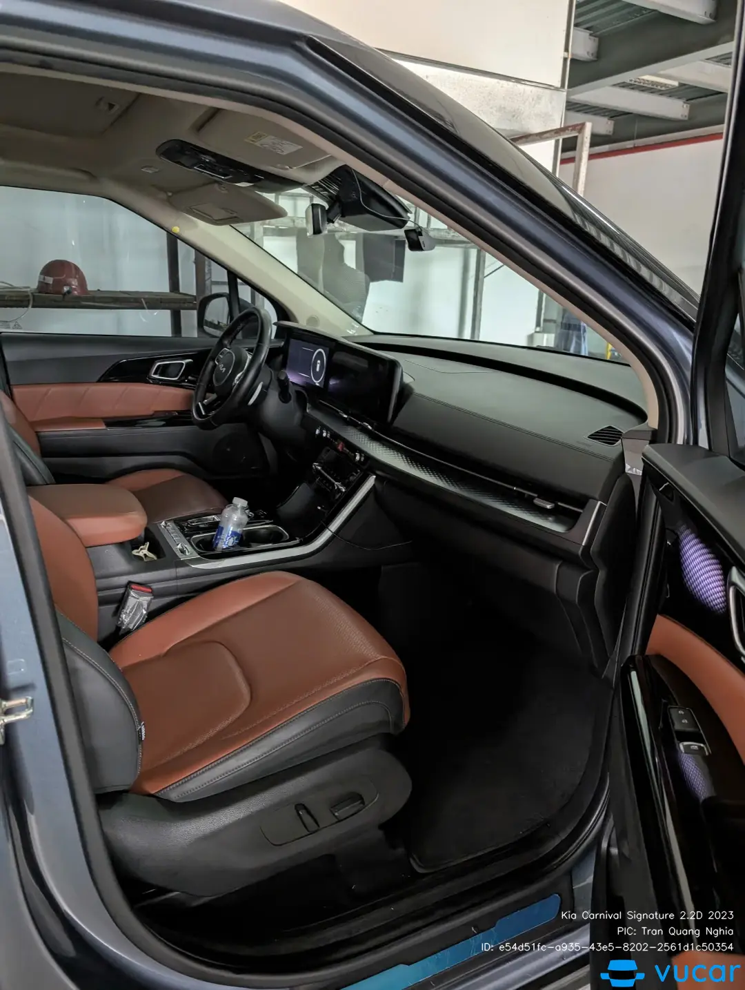 Kia Carnival Signature 2.2D 2023 - Nội thất 2