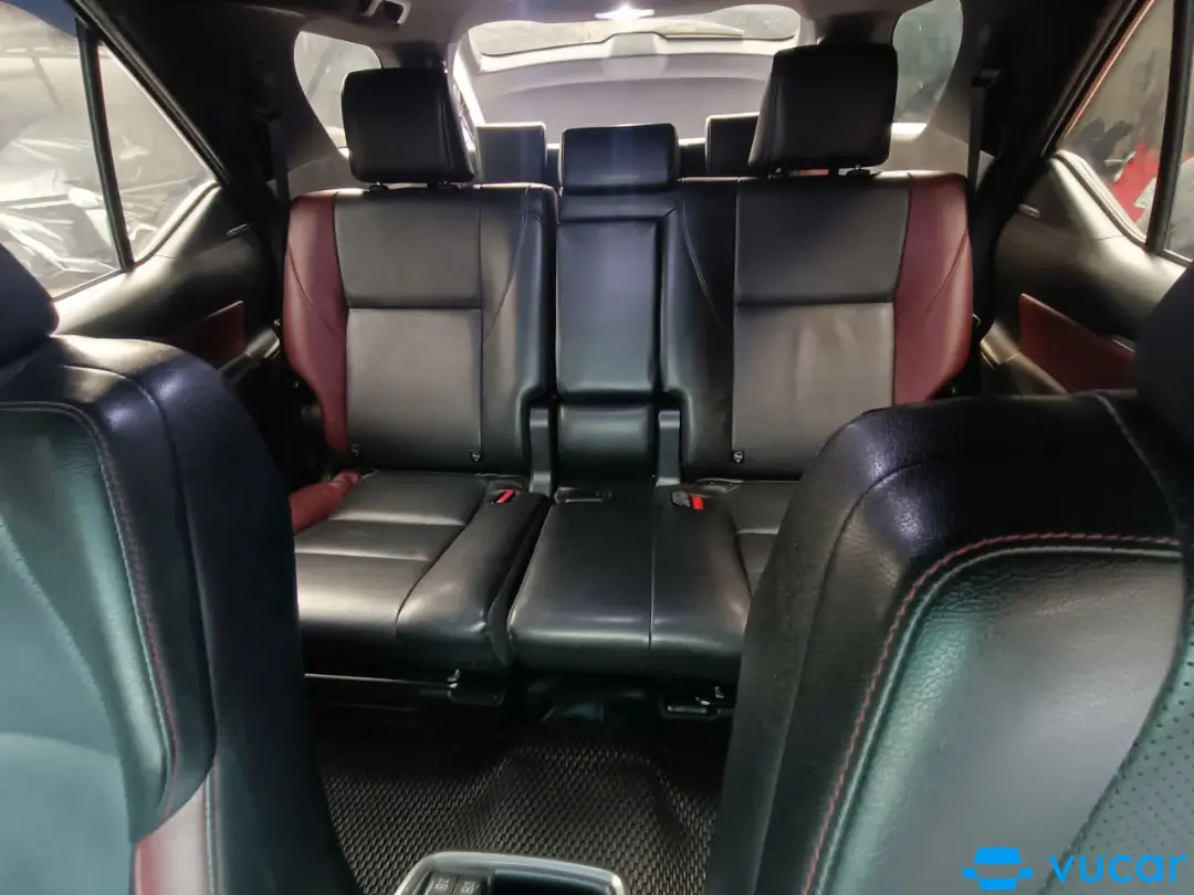 Toyota Fortuner 2022 - Nội thất 6
