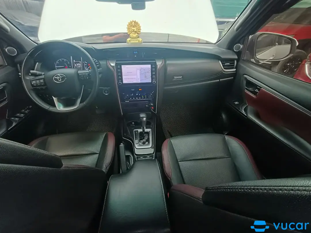Toyota Fortuner 2022 - Nội thất 1
