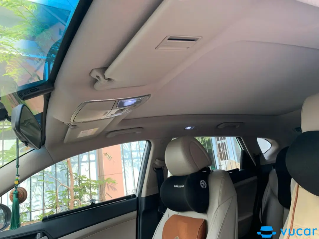 Hyundai Tucson 1.6 AT Turbo 2018 - Nội thất 9
