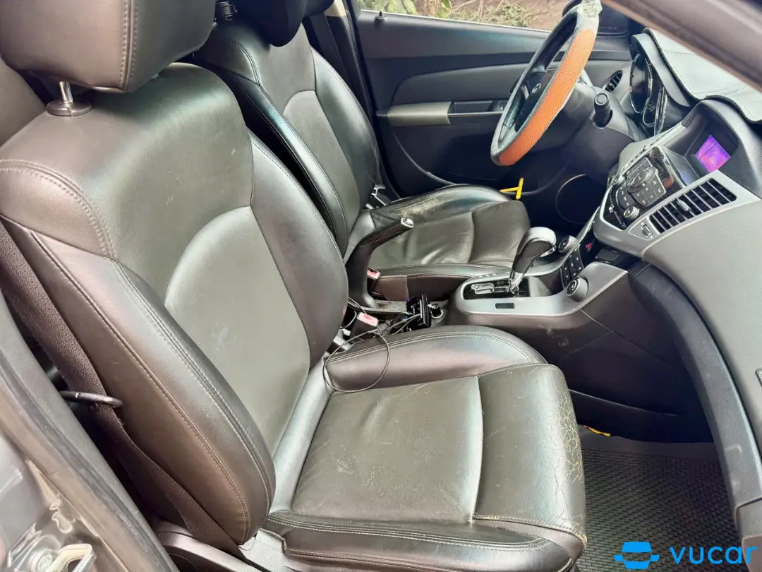Daewoo Lacetti CDX 1.6 AT 2010 - Nội thất 3