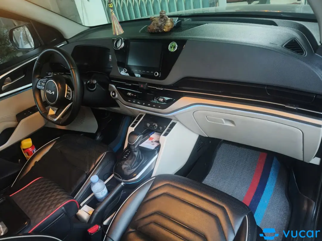 Kia Carens 1.5G Luxury 2023 - Nội thất 1