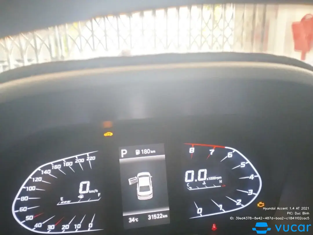 Hyundai Accent 1.4 AT 2021 - Nội thất 1