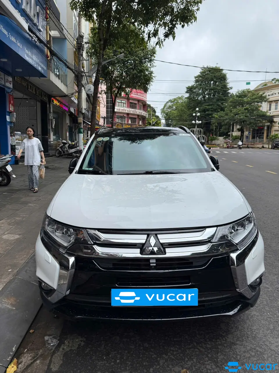 Mitsubishi Outlander bản đặc biệt 4x4 2019 - Ngoại thất 1