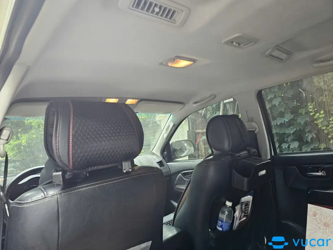 Toyota Fortuner TRD Sportivo 4x4 AT 2016 - Nội thất 1