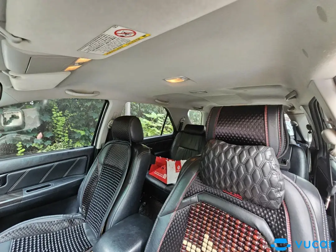 Toyota Fortuner TRD Sportivo 4x4 AT 2016 - Nội thất 4