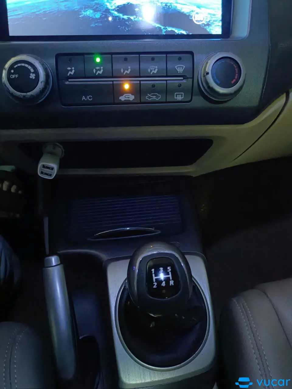 Honda Civic 1.8 mt 2009 - Nội thất 1