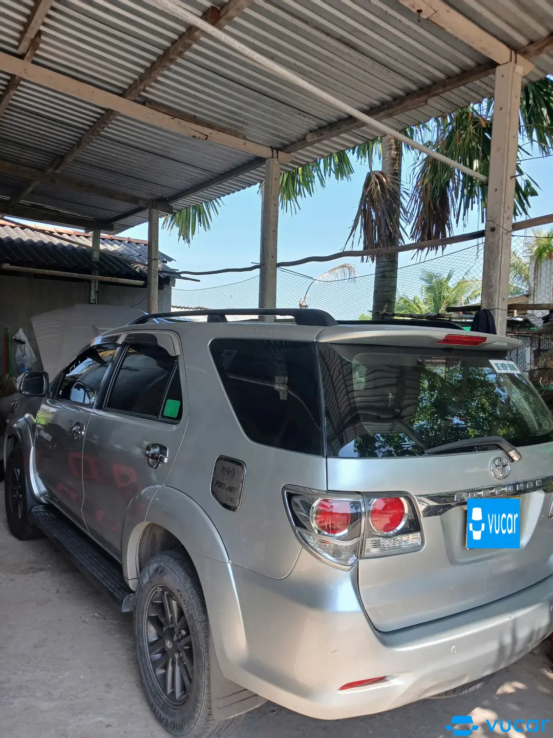 toyota Fotuner 2016 máy dầu 2.4 - Ngoại thất 2