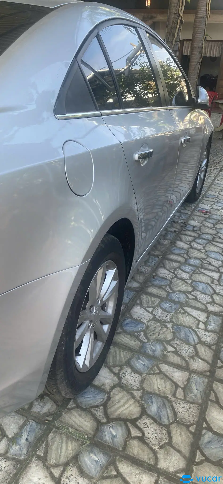  Chevrolet Cruze LT 1.6 MT 2015 - Ngoại thất 4