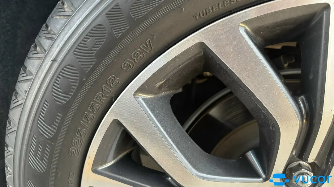 Mitsubishi Outlander 2.0 CVT 2019 - Ngoại thất 7