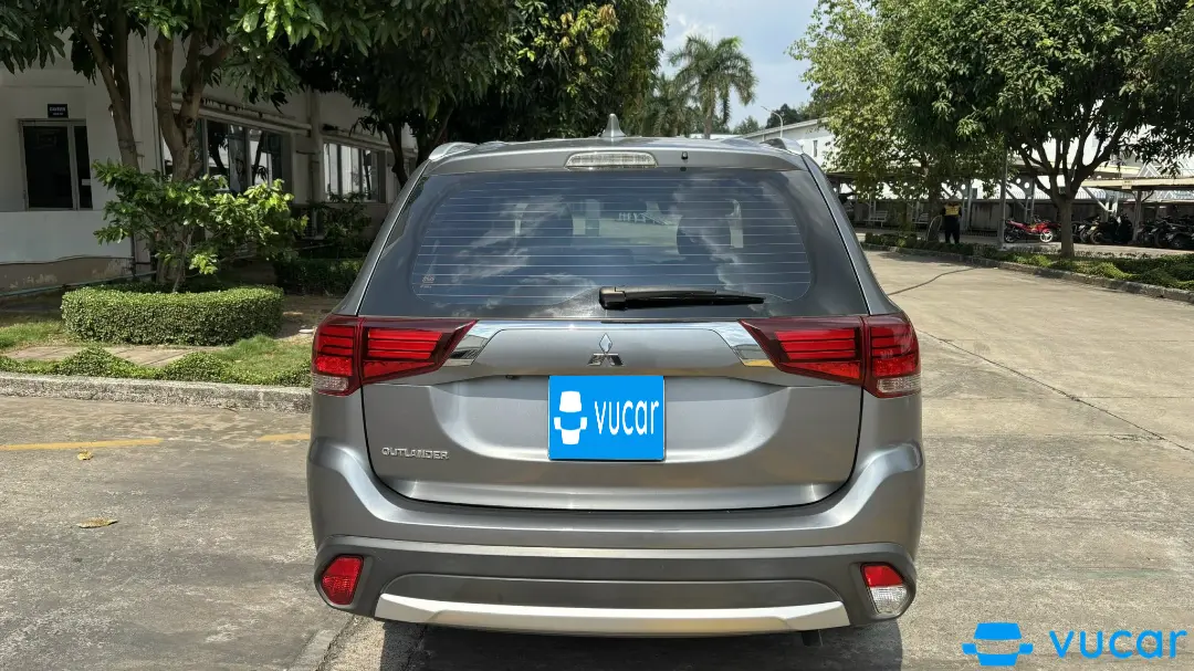 Mitsubishi Outlander 2.0 CVT 2019 - Ngoại thất 4