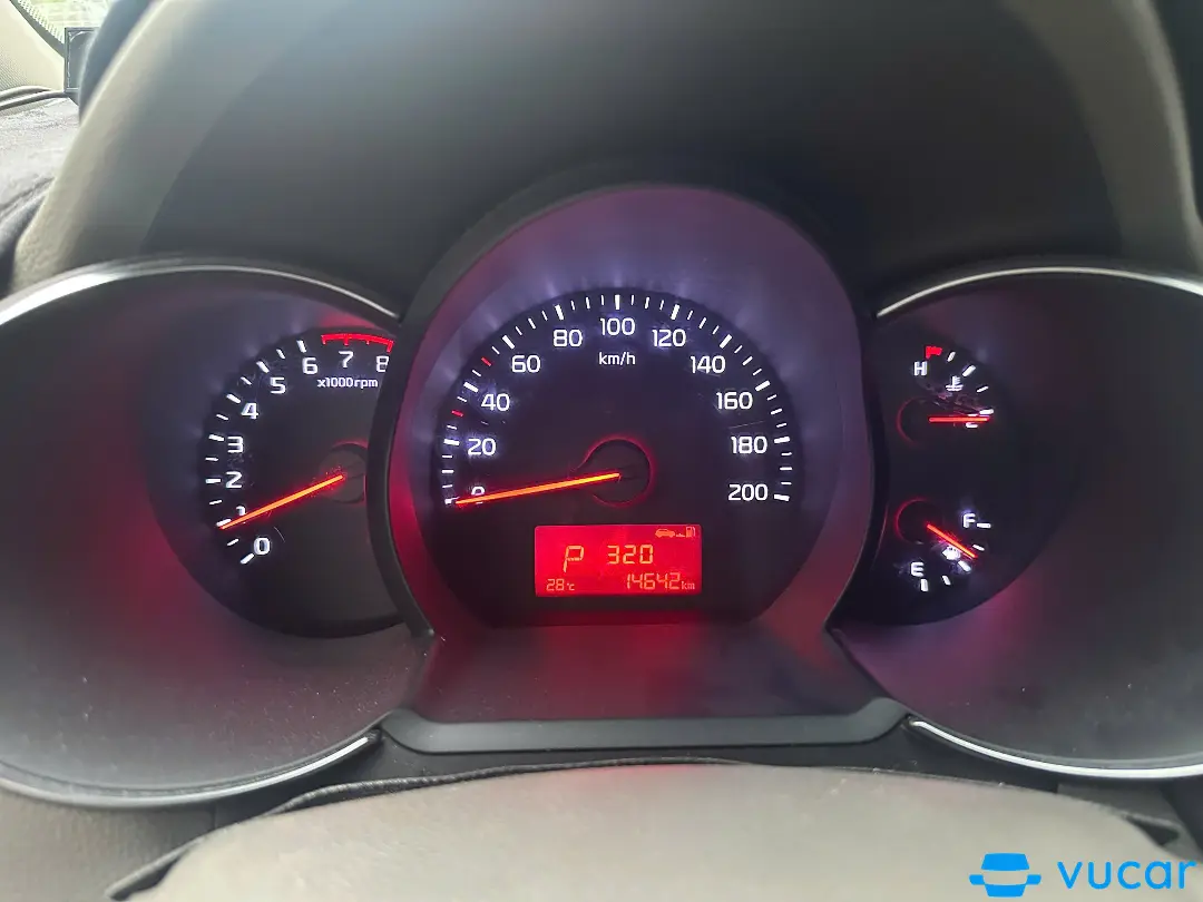 Kia Morning Luxury 2020 - Nội thất 8