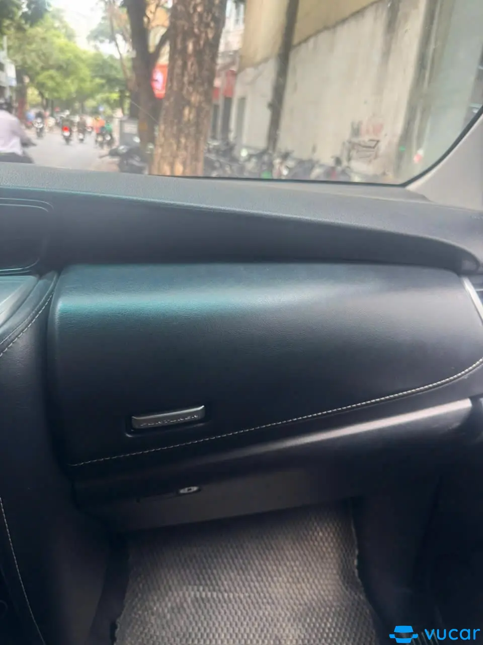 Toyota Fortuner 2.4L 4x2 AT 2022 - Nội thất 5