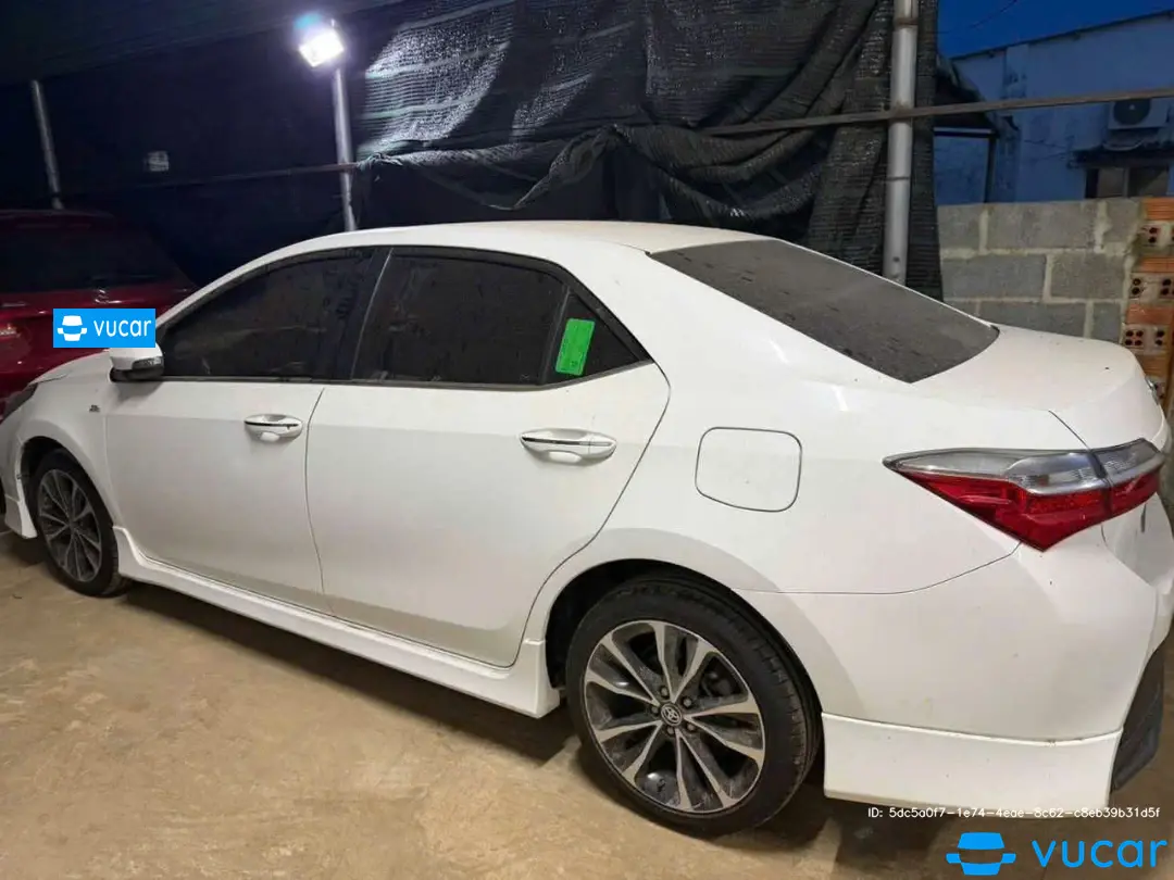Toyota Corolla altis 1.8G AT 2021 - Ngoại thất 6