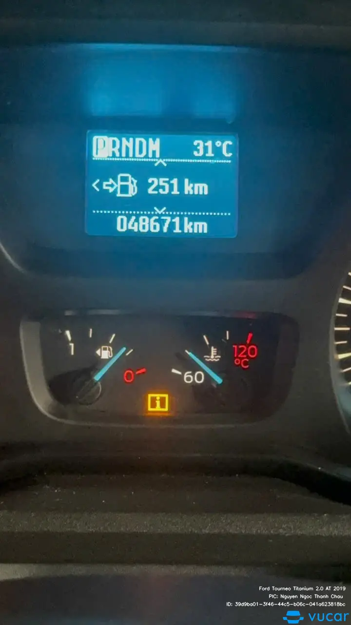 Ford Tourneo Titanium 2.0 AT 2019 - Nội thất 3