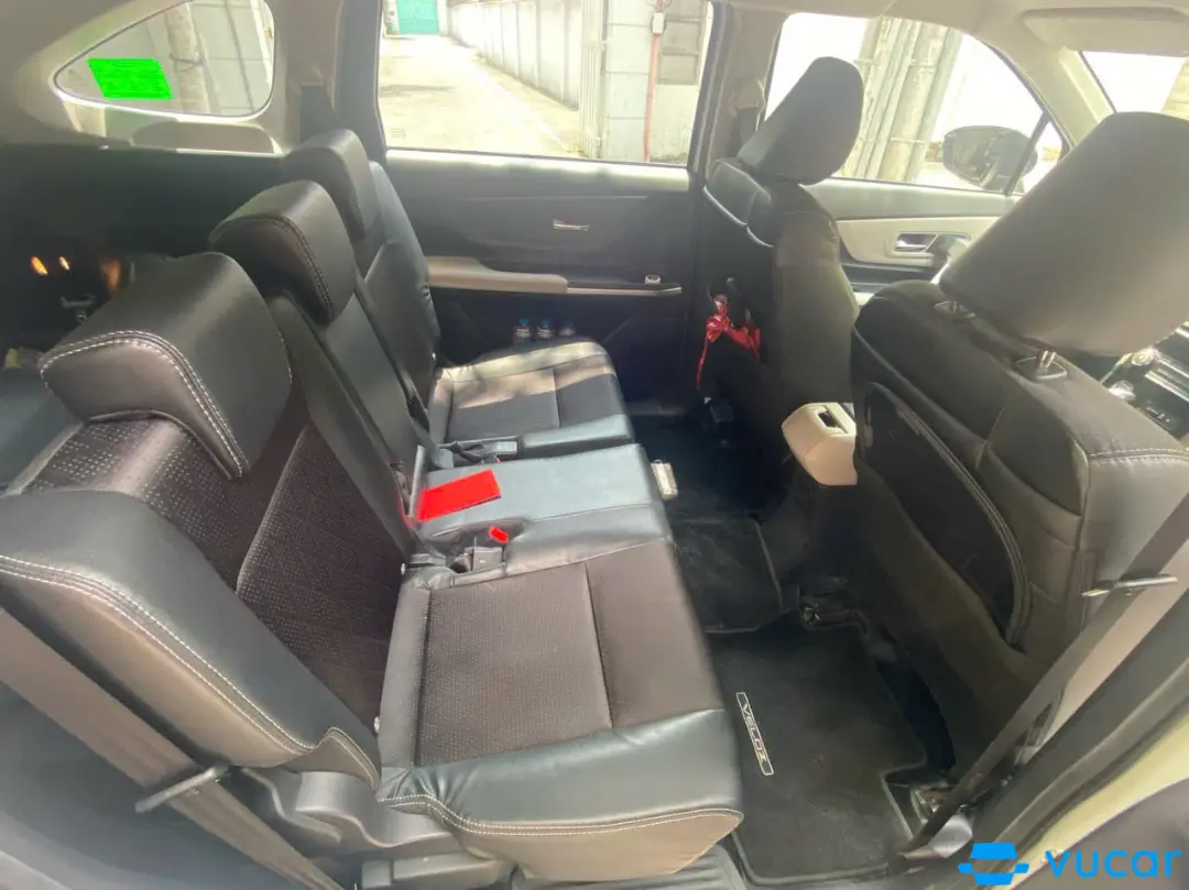 Toyota Veloz Cross Top 1.5 CVT 2022 - Nội thất 4