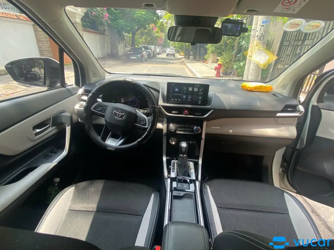 Toyota Veloz Cross Top 1.5 CVT 2022 - Nội thất 3