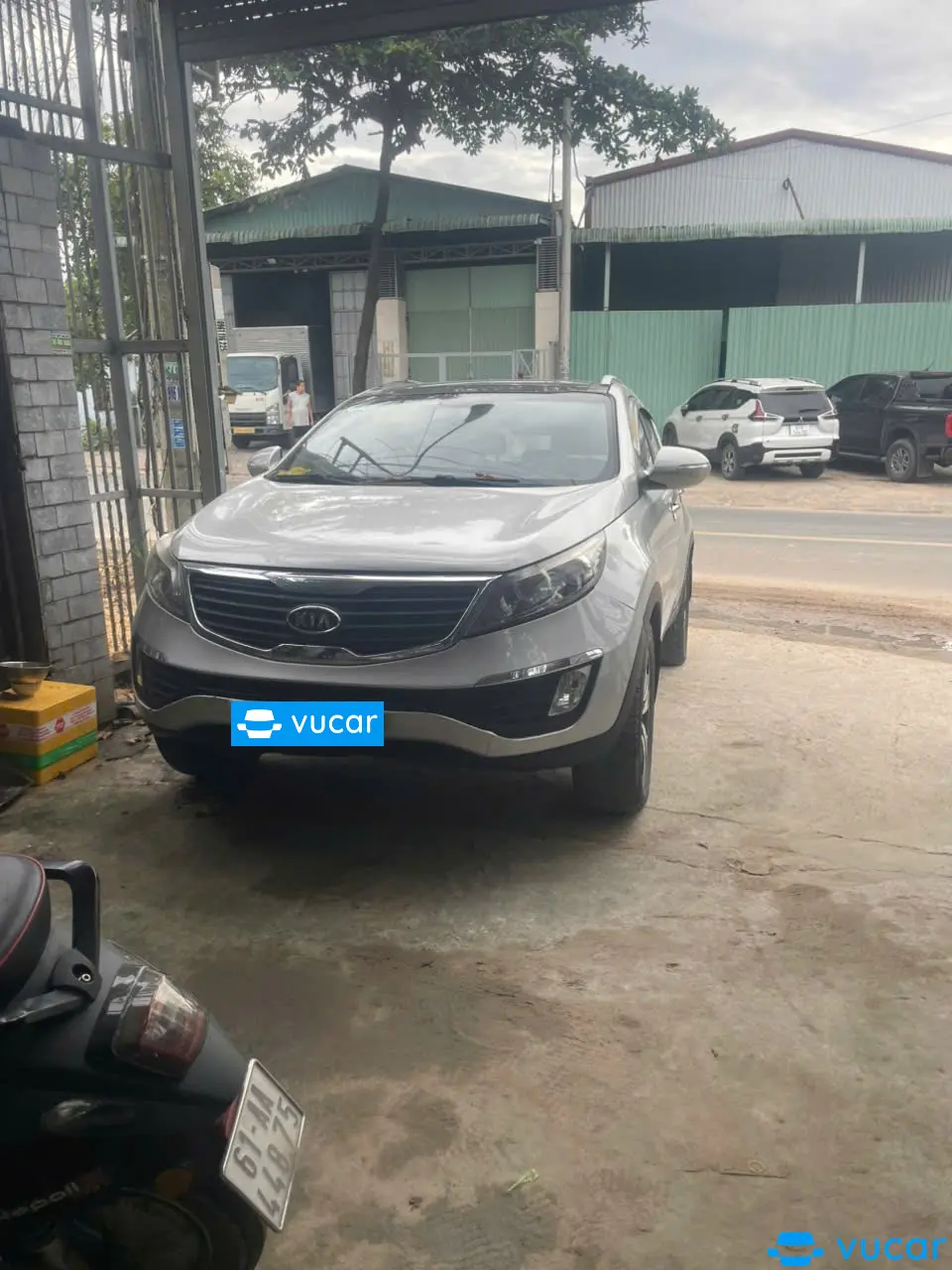 Kia Sportage 2.0 AT 2011 - Ngoại thất 4