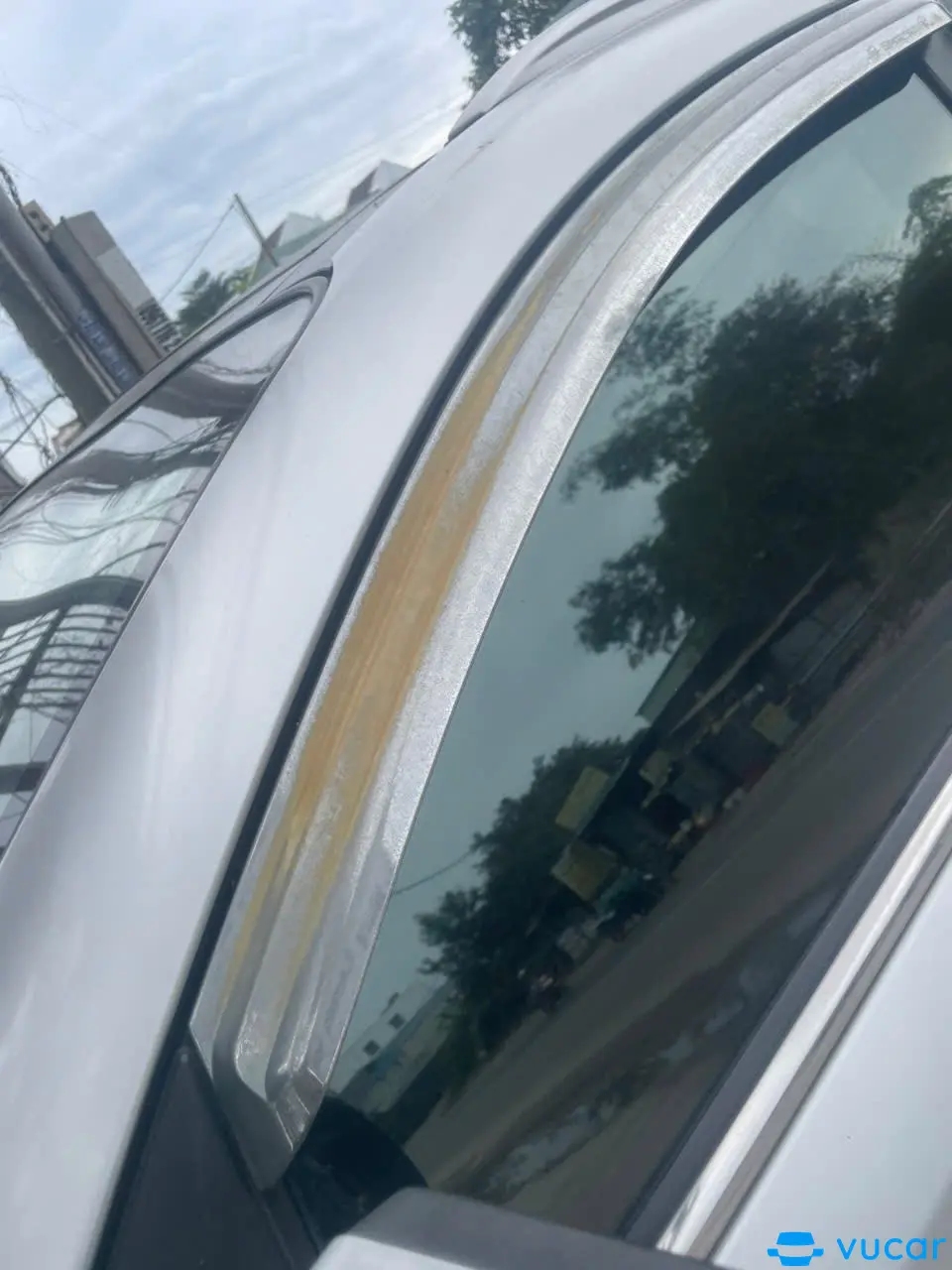 Kia Sportage 2.0 AT 2011 - Ngoại thất 11