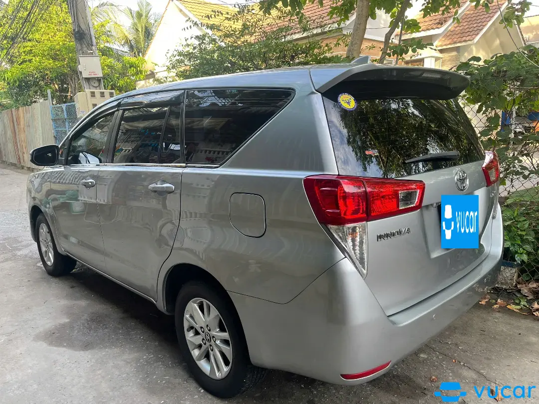 Toyota Innova 2016 2.0E - Ngoại thất 5