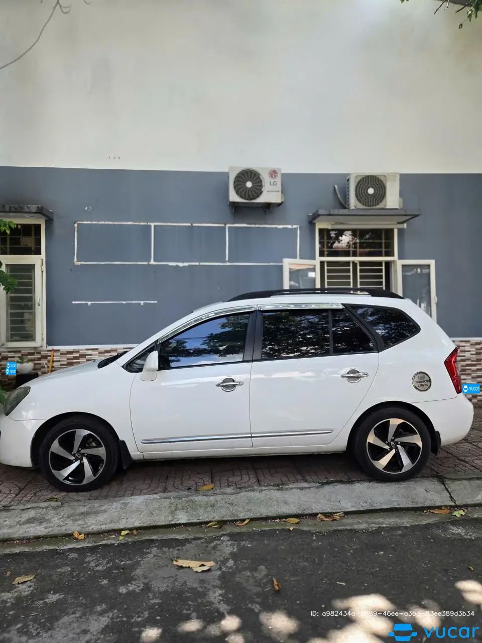 Ảnh xe Kia Carens SX 2.0 AT 2010 - ảnh 1