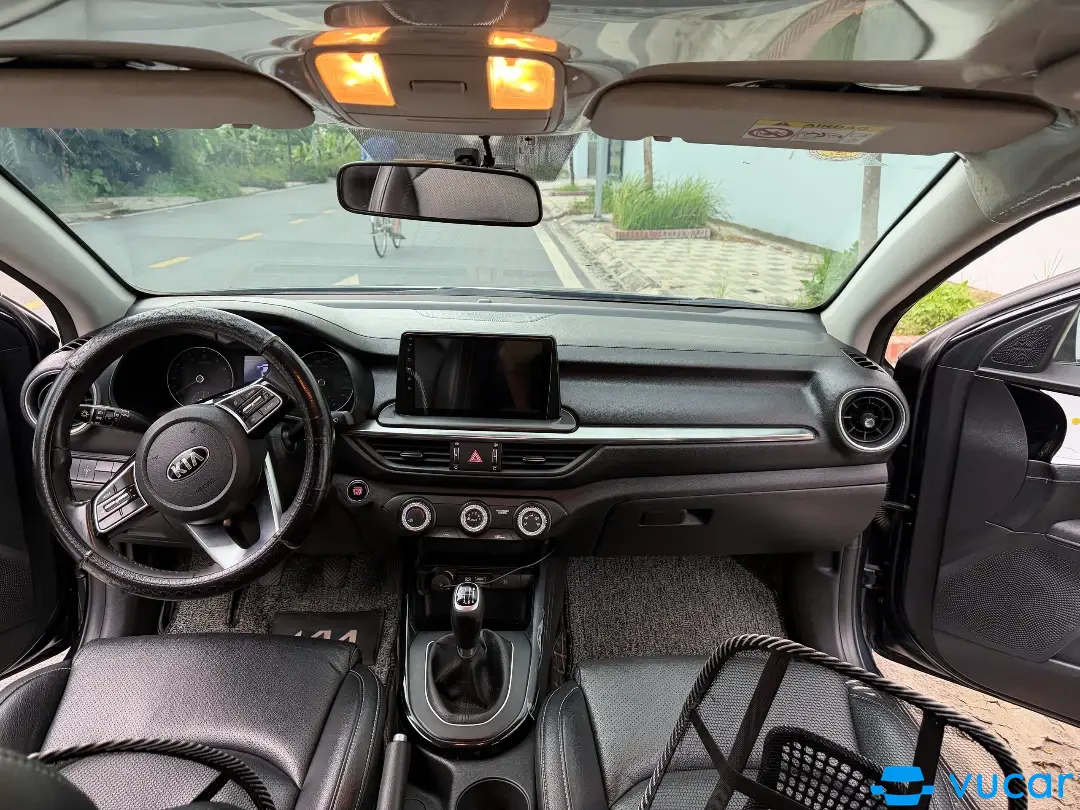 Kia Cerato 1.6 MT 2019 - Nội thất 6
