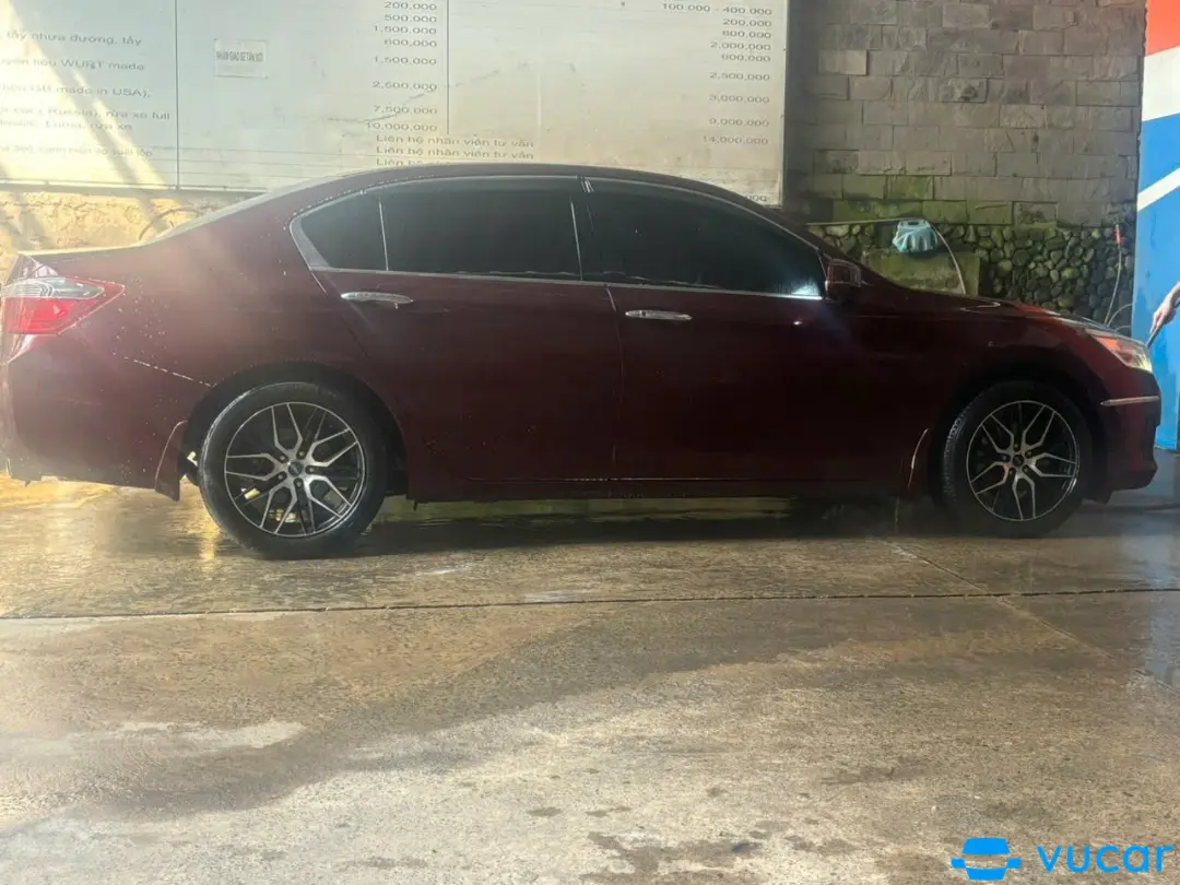 Honda Accord 2.4 AT 2015 - Ngoại thất 8