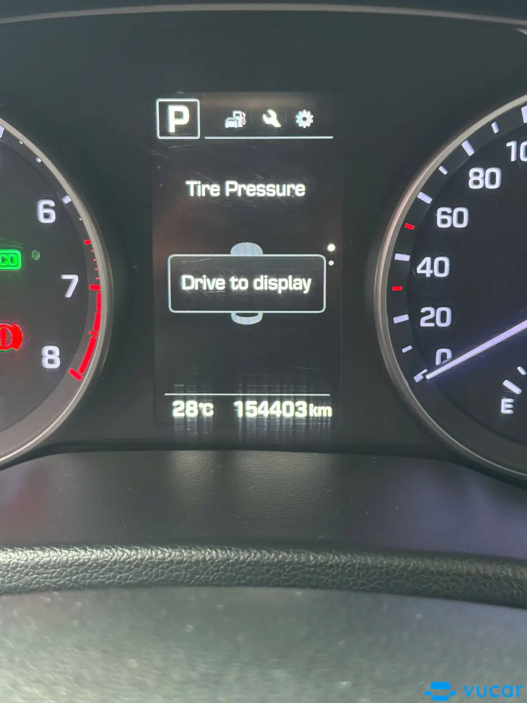 Hyundai Elantra 2.0 AT 2016 - Nội thất 5
